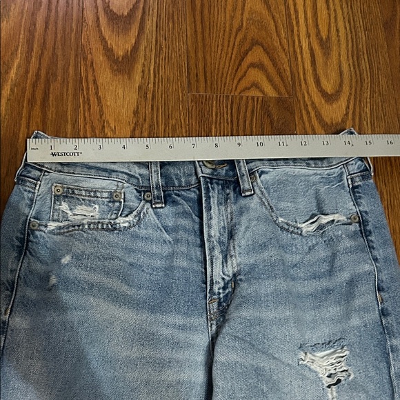 American Eagle Outfitters Low-Rise Baggy Straight Distressed Blue Jeans Size 4 - Picture 4 of 8